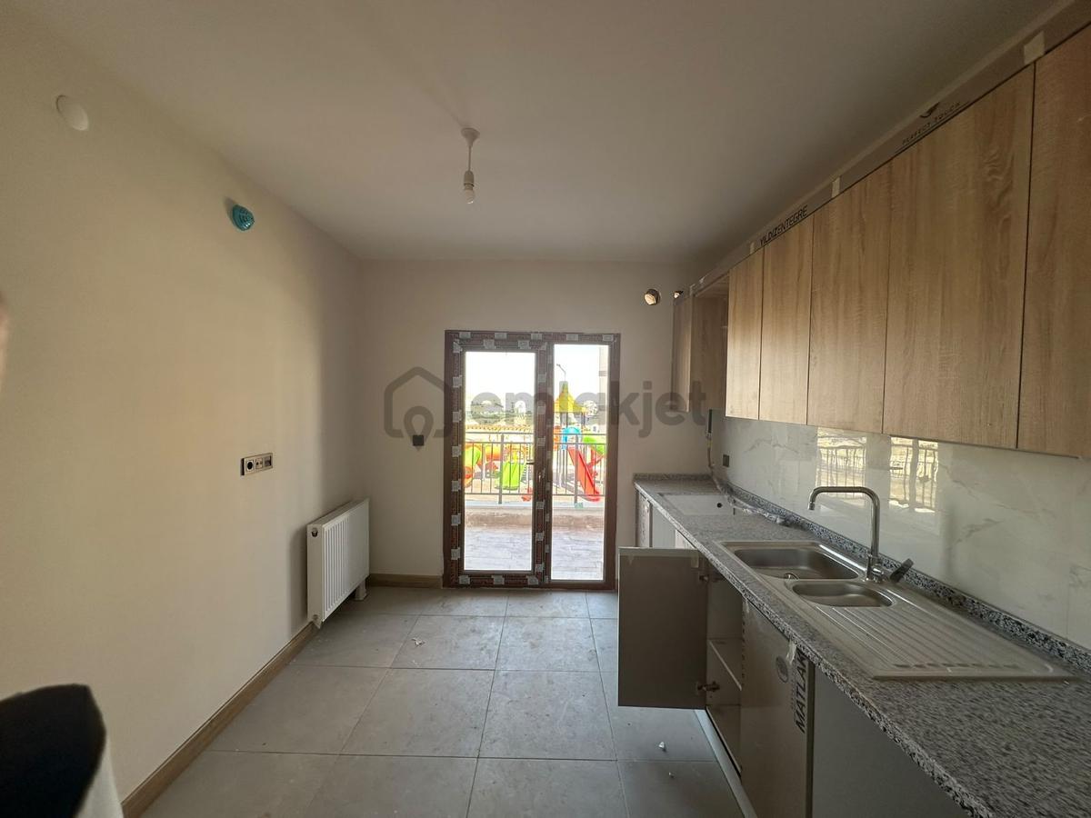 Yemişlik De 3+1 Kiralık Daire - 20