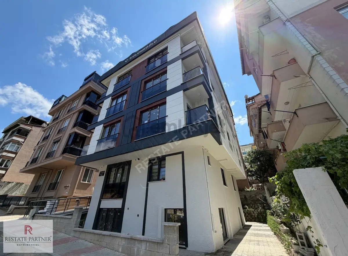 Ümraniye Armağanevler Satılık 1+1 Daire - 26