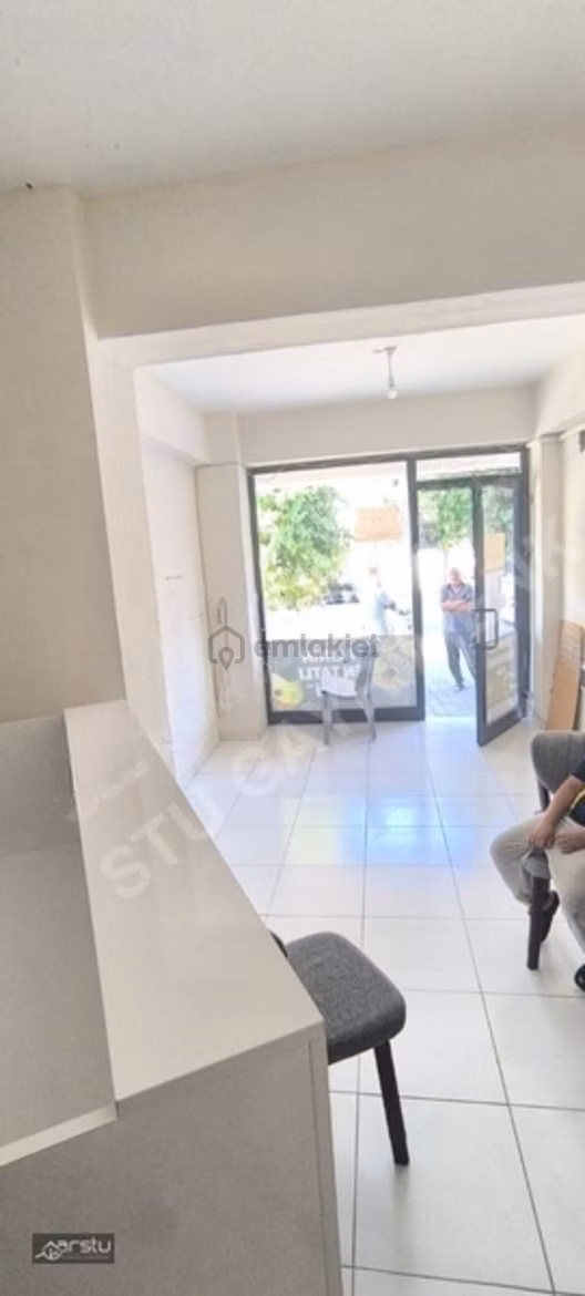 Arstu'dan Kayalık'ta Kiralık Dükkan - 5