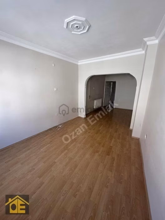 Fatih Şehremini Mevlanakapıda Ara Kat Masrafsız Daire - 5