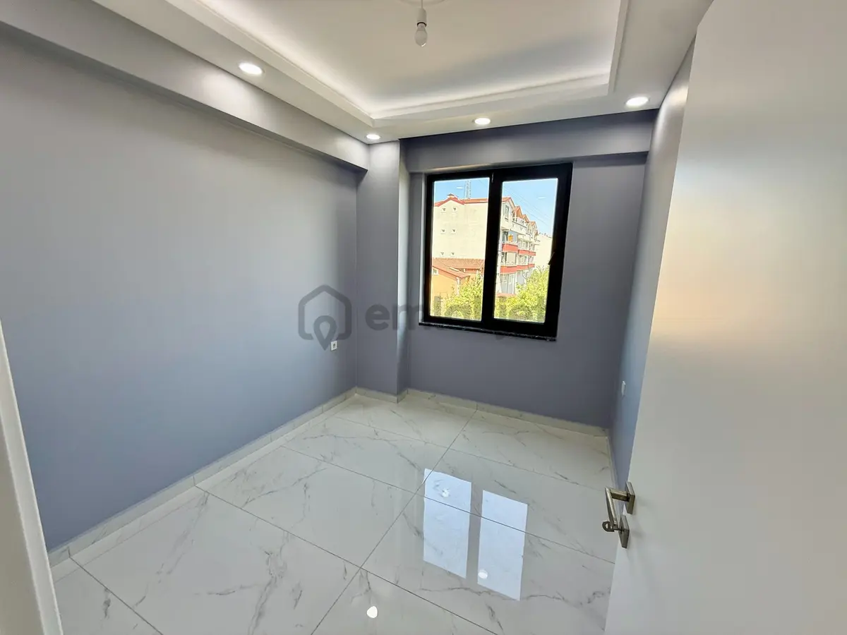 Mükemmel Konumda 2+1 Kiralık Arakat Sıfır Daire - 8