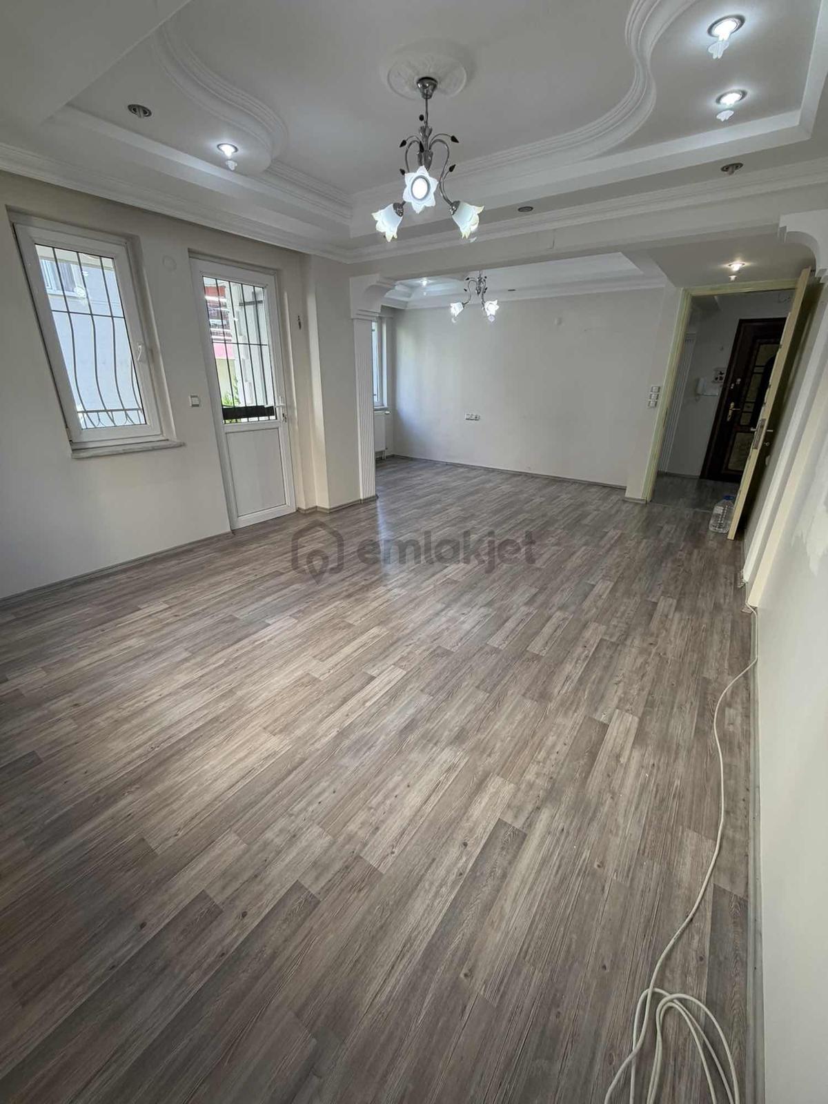 Selçukbey Mahallesinde Kiralık 3+1 Geniş Daire - 9