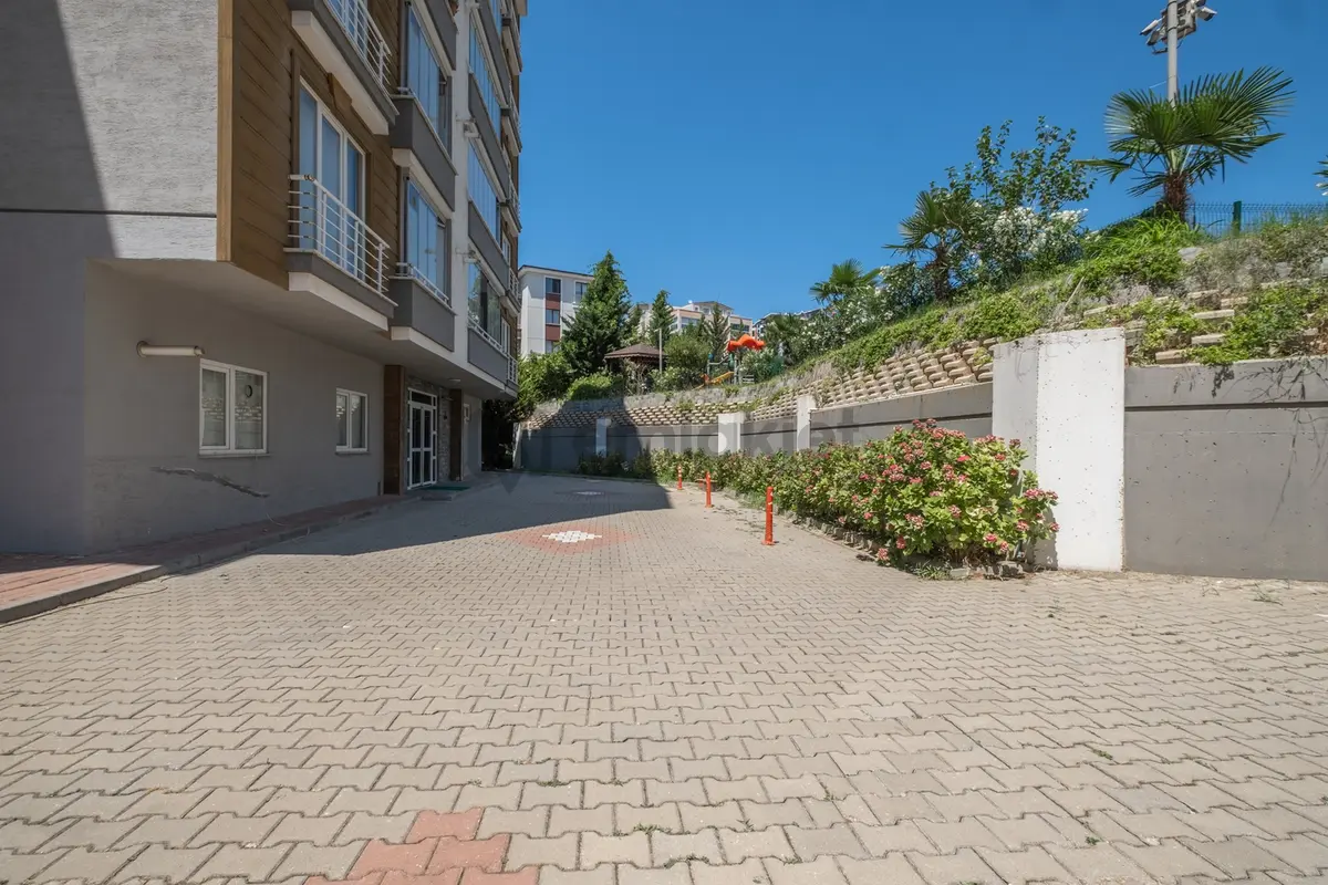 Remax Advantage'den Muhteşem Manzaralı Ferah Satılık Daire - 8