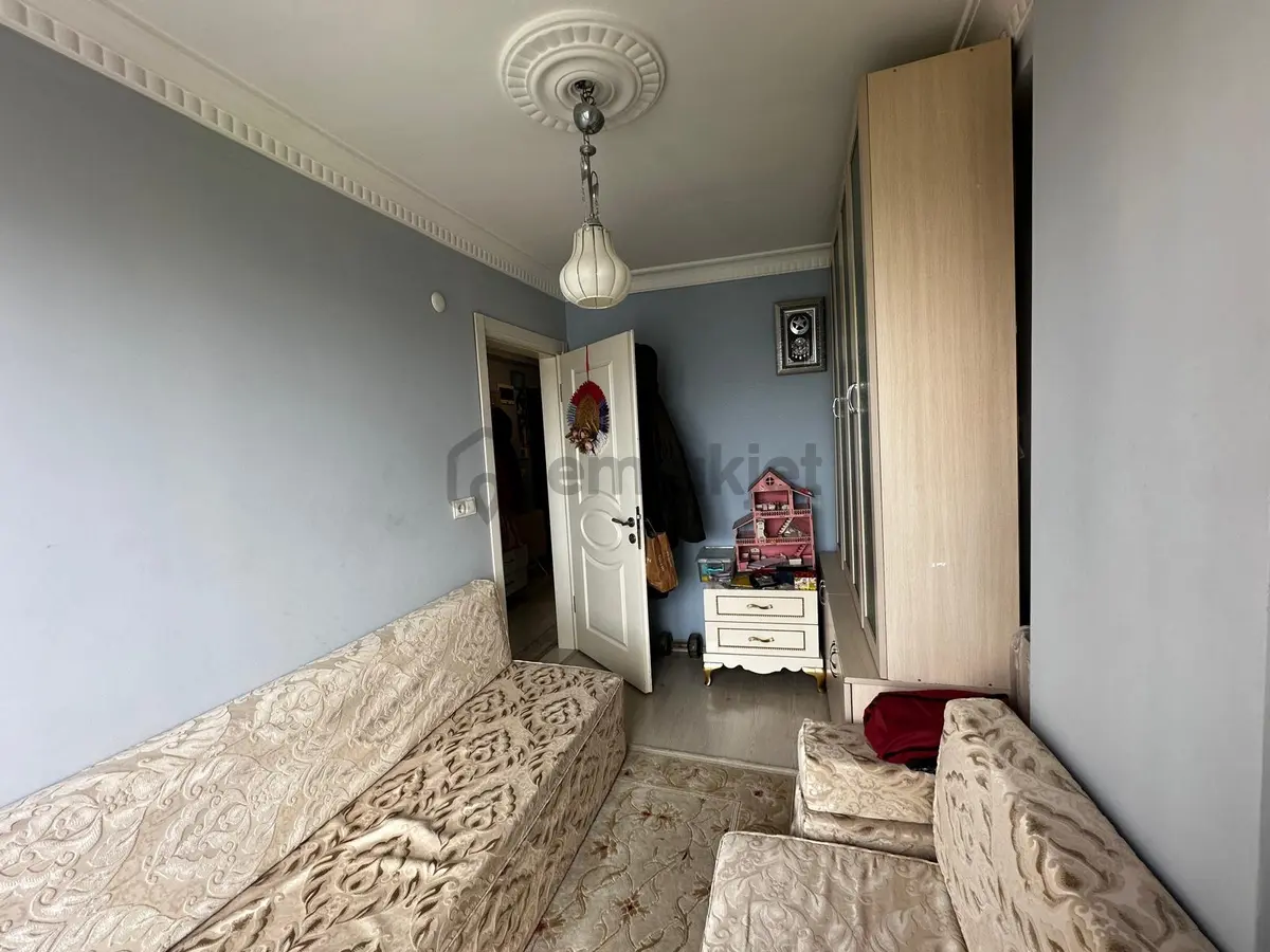Eyüpsultan'da Sahile Yakın 2+1, Otoparklı Ara Kat Daire - 8