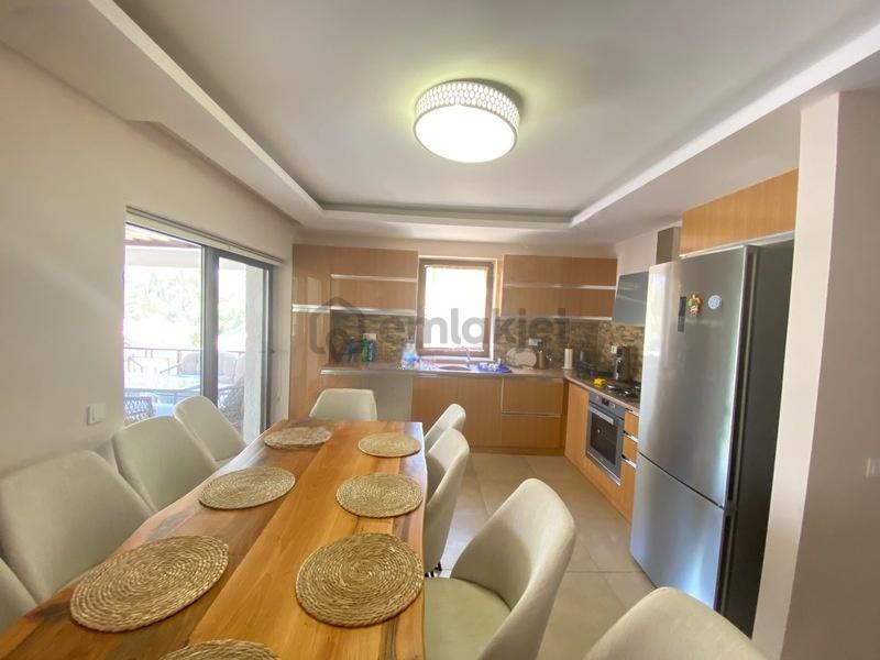 Muğla / Göcek'te Satılık 4 Katlı Deniz Manzaralı Villa - 13