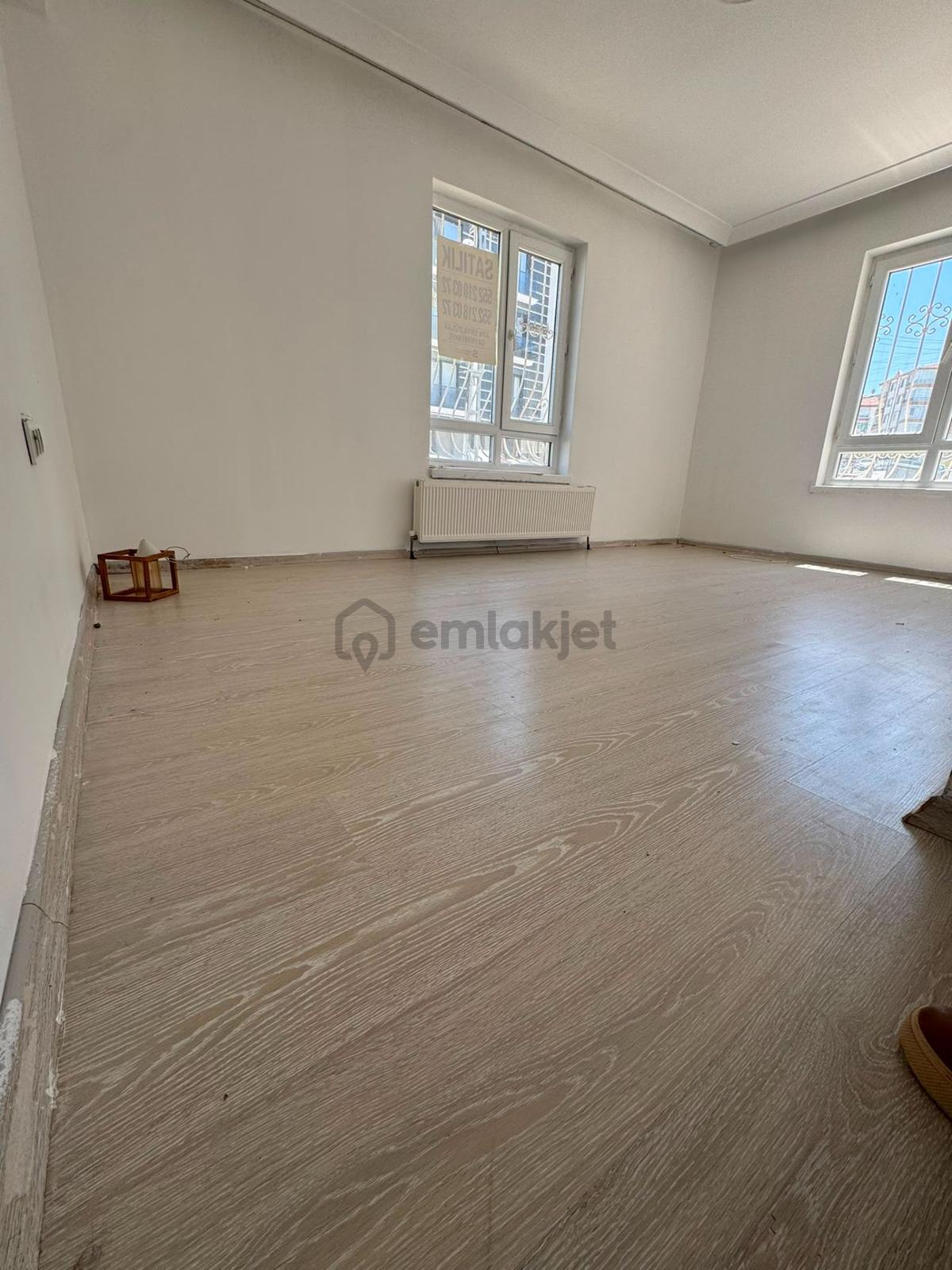 Keçiören De Cadde Kenarı Acil 3+1 Giriş Daire - 29
