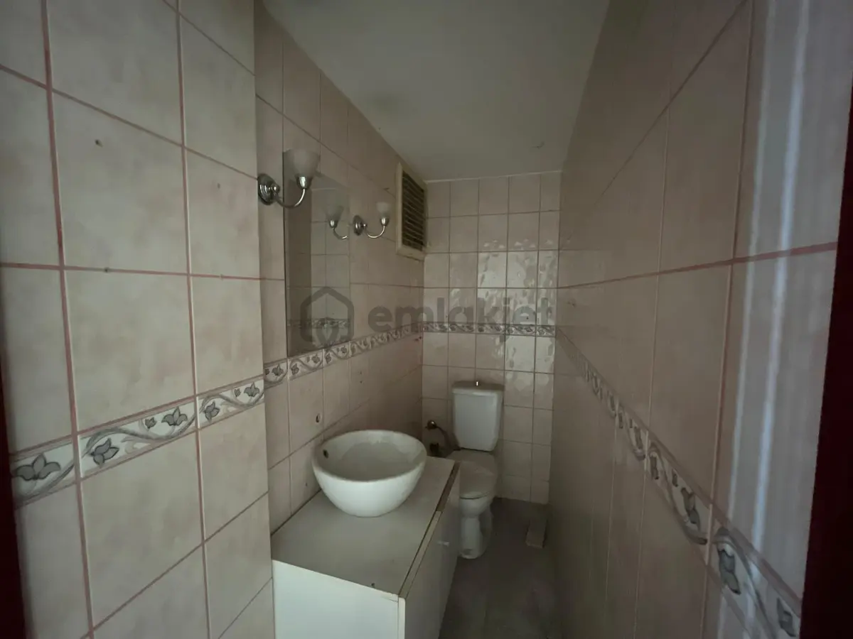 Karşıyaka Sahilde Satılık 4+1 Yalı Dairesi - 26