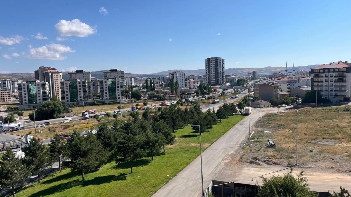 Net Yatırımdan Geniş Kullanışlı Güzel Konumda Süper Dubleks - 33