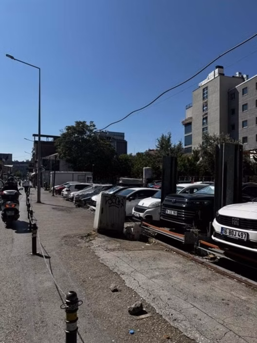 Özdemır'den Demircide 3 Katlı Müstakıl Ev - 16