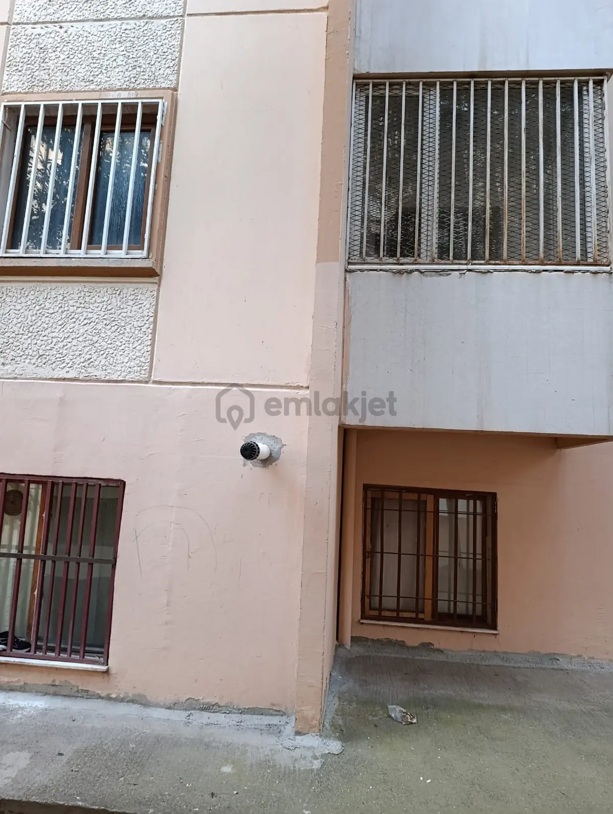 Seyrantepe Toki'de Satılık 2+1 Bakımlı Daire - 15
