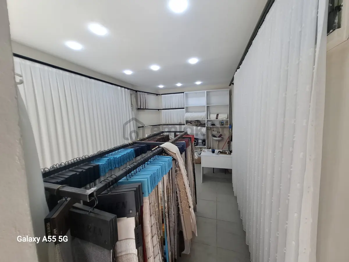 Kiracılı Takaslık Satılık Dükkan - 3