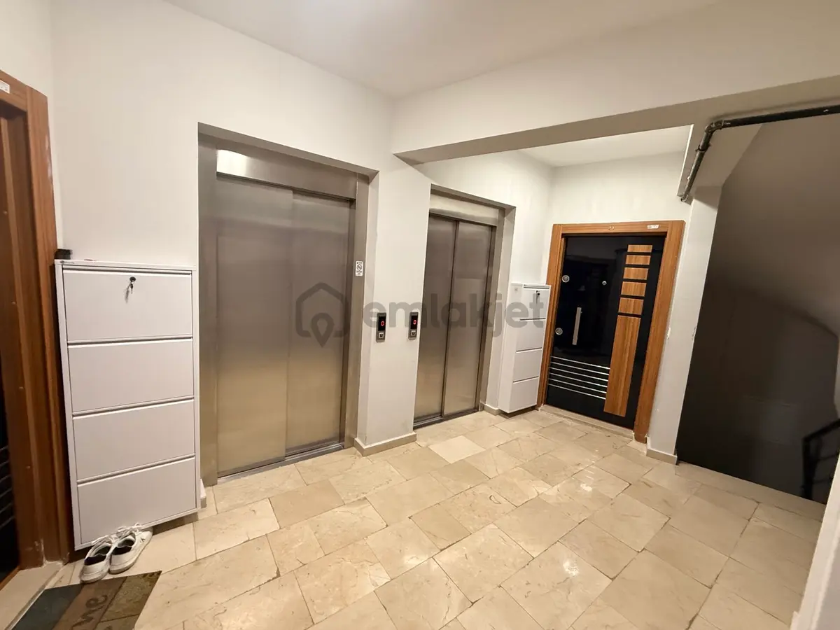 Pendik Bahcelievler Özel Tasarım 2+1 Daire - 18