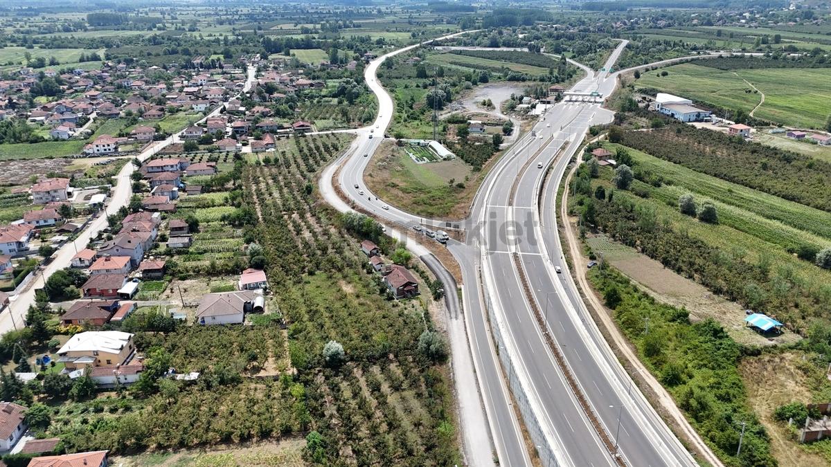 Kw Metsa'dan Gölyaka Gişelerinde Yola Cephe 2438 M² Satılık Arsa - 7