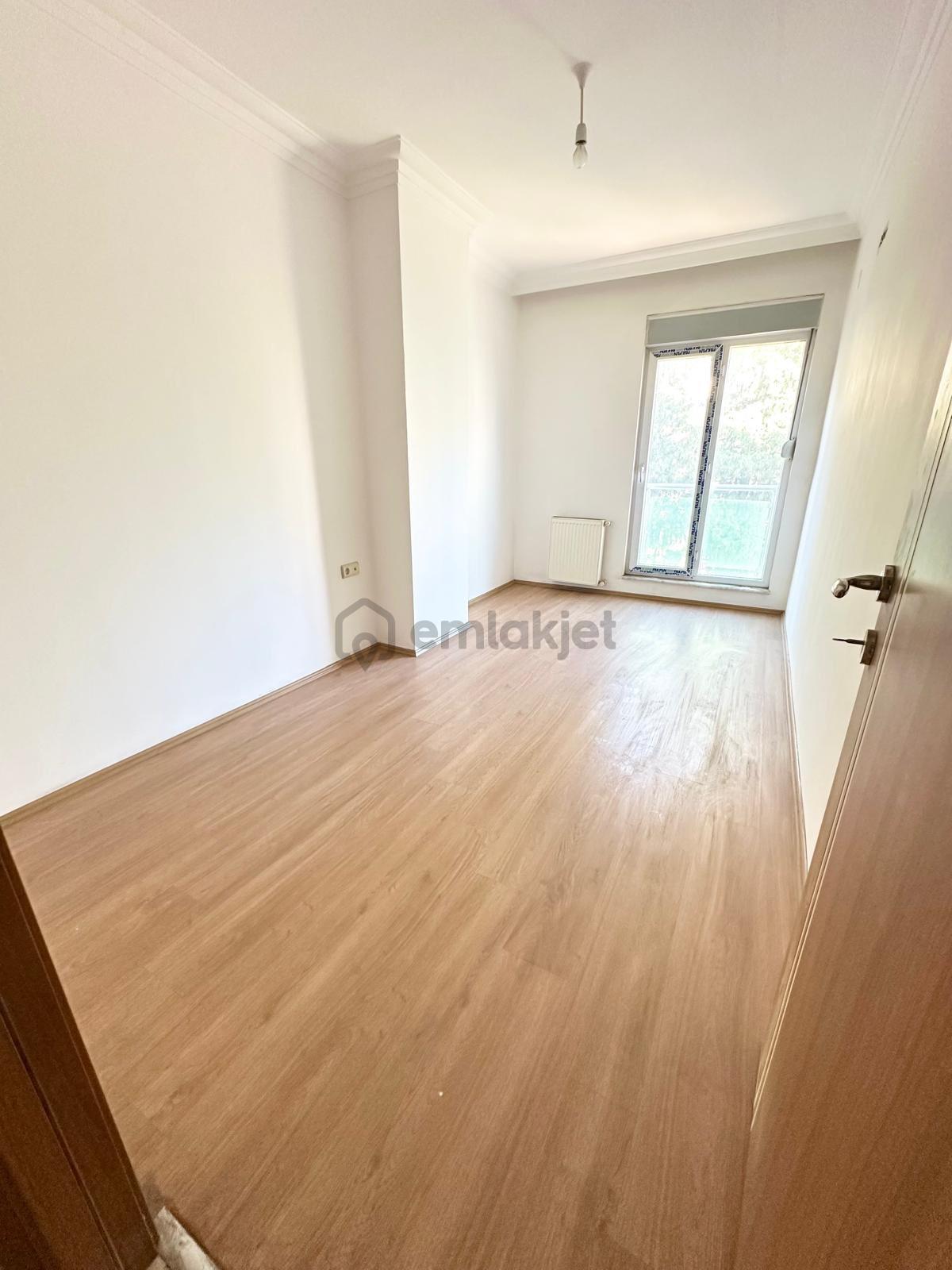 Kızılırmak Caddesı Üzerı Kıralık Ofıs - 5