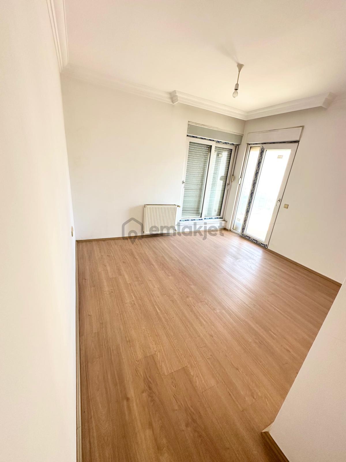 Kızılırmak Caddesı Üzerı Kıralık Ofıs - 4