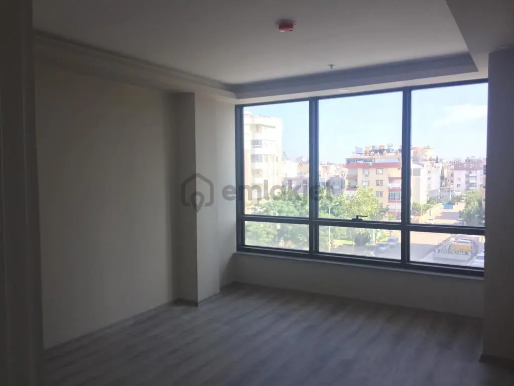 Kızılırmak Caddesı Üzerı Kıralık Ofıs