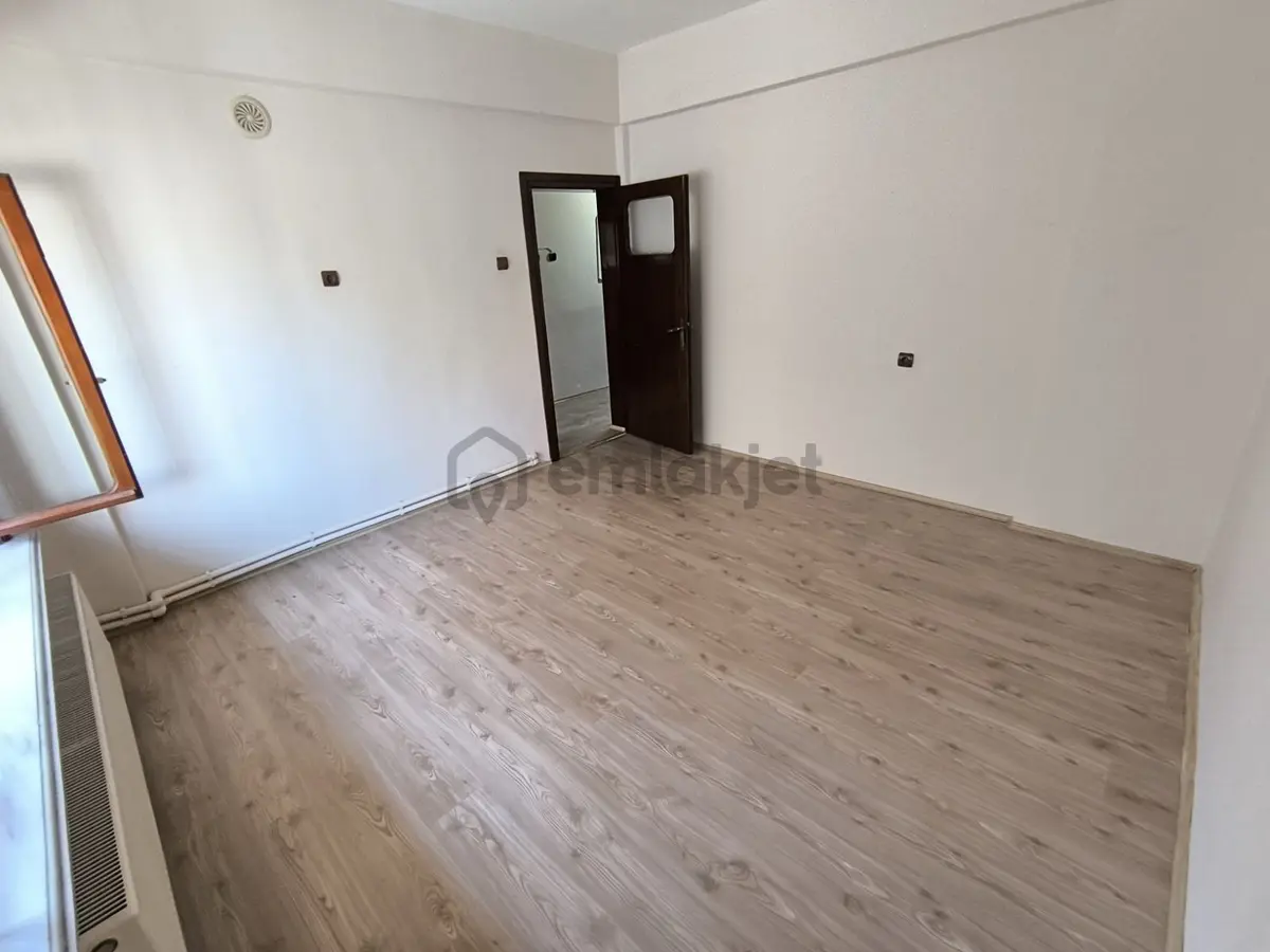 Ana Cadde Üzeri Merkezi Konum Kiralık Daire - 26