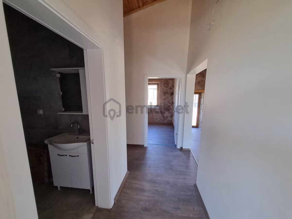 Çamlıdere De Müstakil 2+1 Özel Yapım Taş Villa. - 33