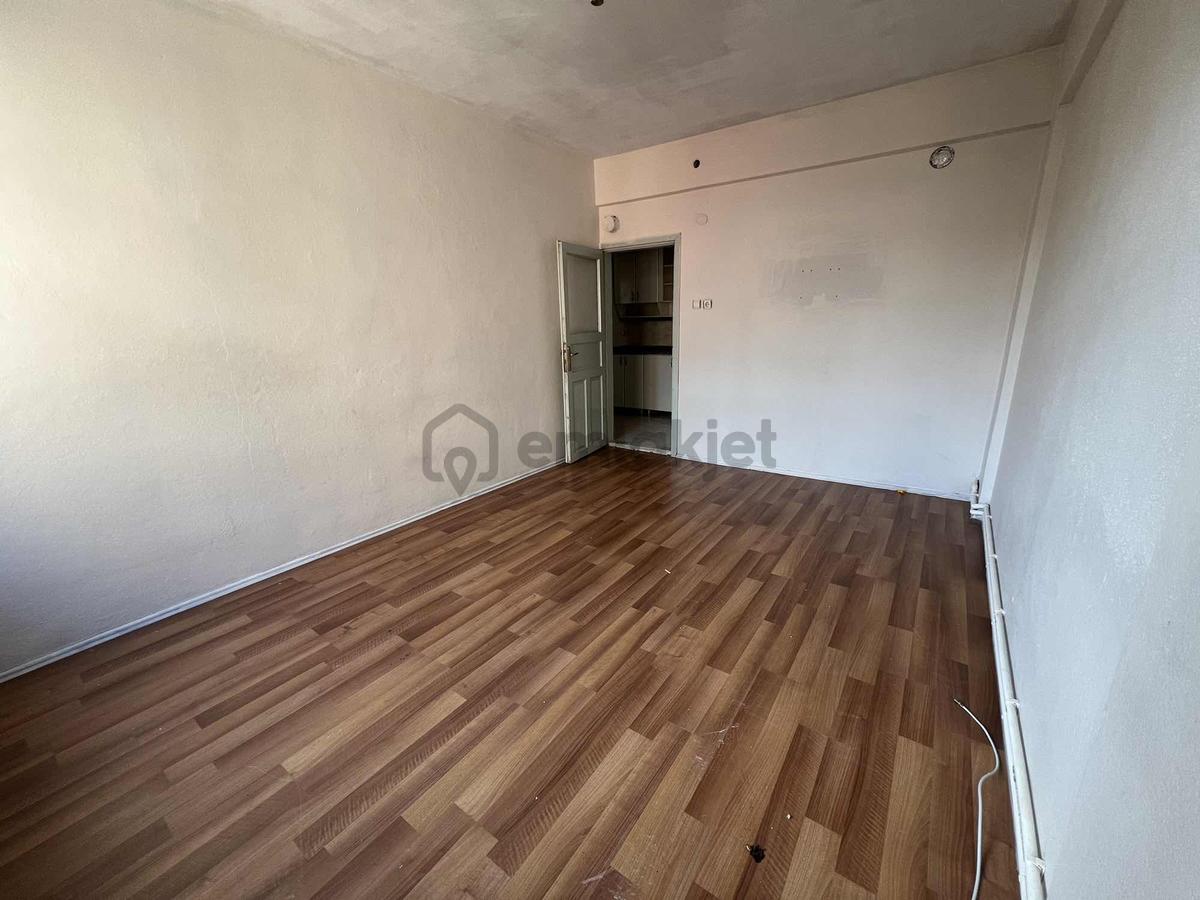 2 Nolu Erdoğdu Mahallesinde Satılık 2+1 Daire - 8