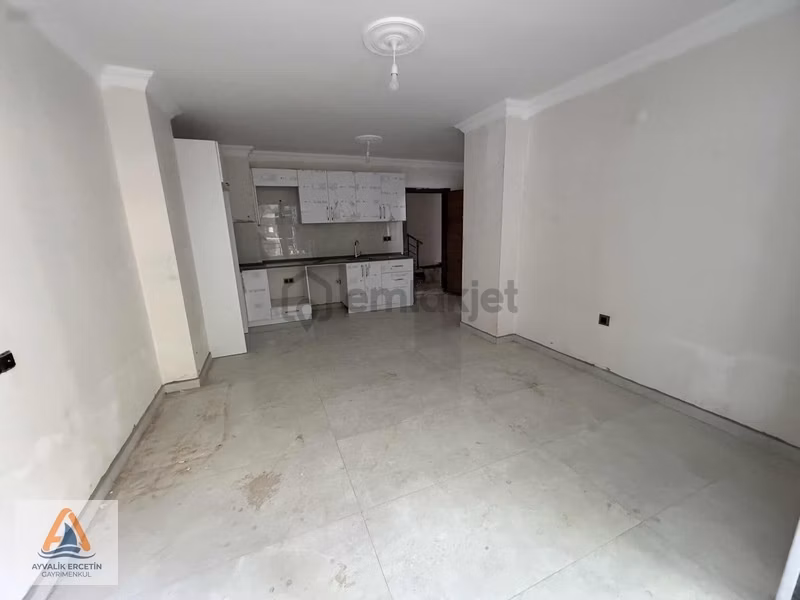 Ayvalık Altınova Sıfır 1+1 Daire - 15