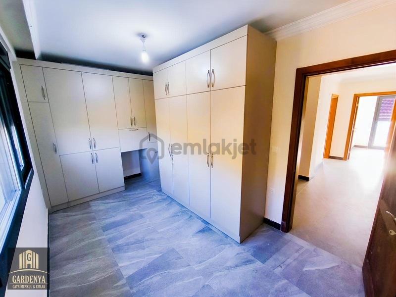Müstakil Deniz Manzaralı 5+2 Villa - 15