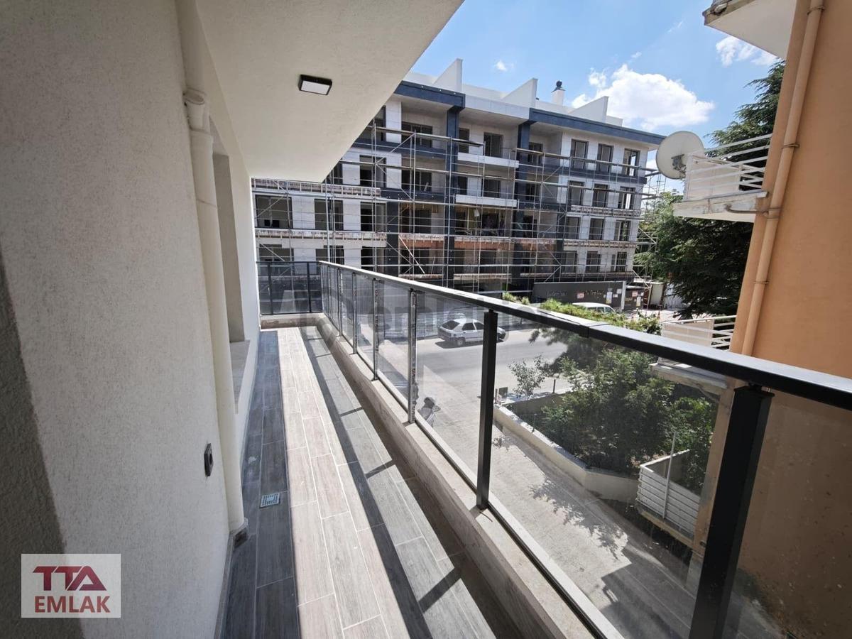Hoşdere Caddesinde Sıfır Binada 1.kat Ön Cephe 3+1 Kiralık Daire - 20