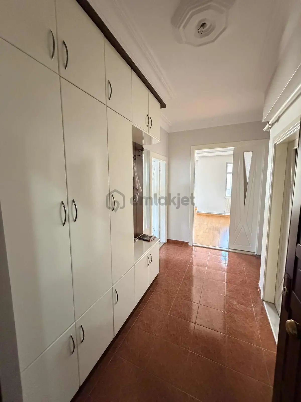 Cadde Üzeri Geniş 3+1 Satılık Daire - 38