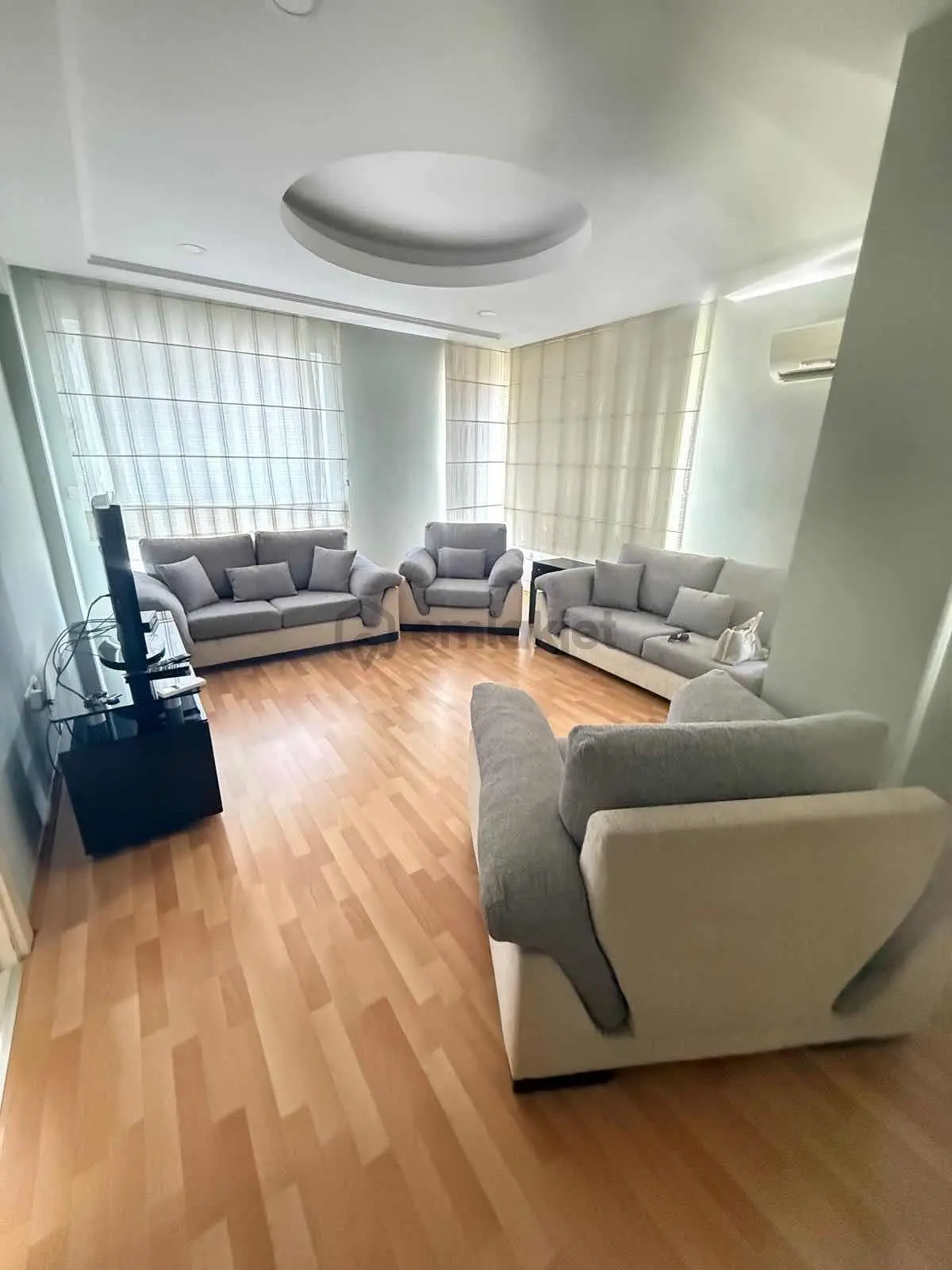 Çağlayanda Havuzlu Sit.a.mutfaklı,e.banyolu Satılık 2+1 Daire - 4