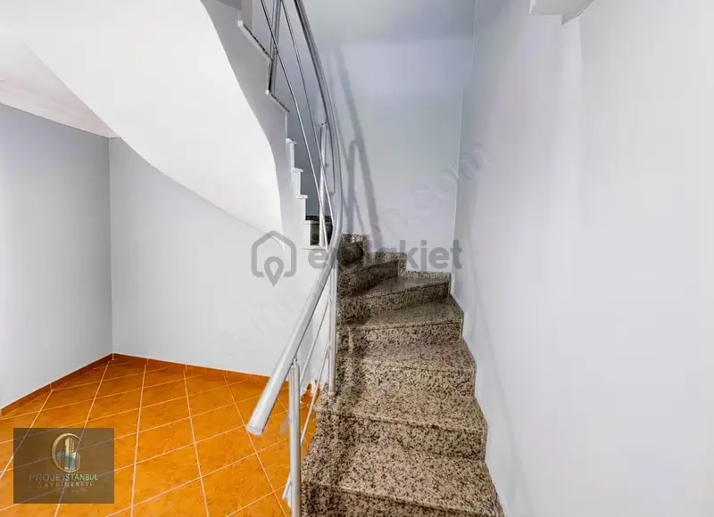 Pendik'te Satılık 3+1 Daire - 12
