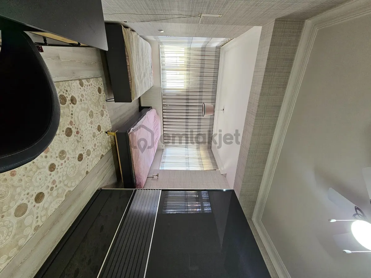 Adalet Mahallesinde 4,5+1 Satılık Daire - 17