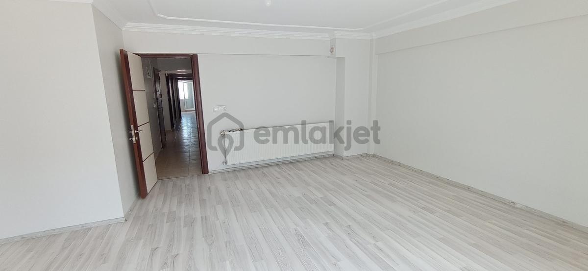 Muradiye'de Kiralık 3+1 Daire - 18