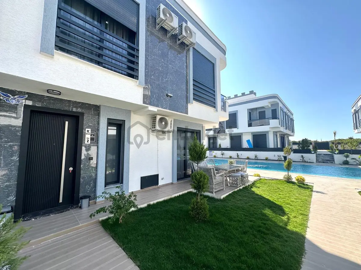 Havuzlu Denize Yakın Muhteşem Bir Villa - 6