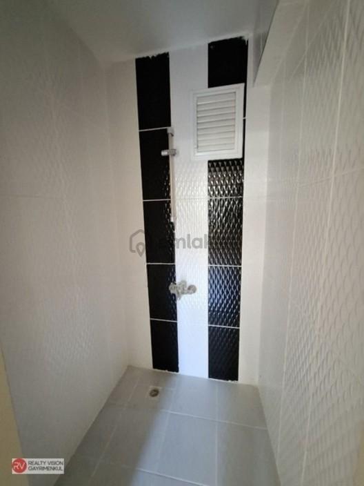 Çekmeköy Merkezde İskanlı Ebeveyn Banyolu Satılık Daire - 14