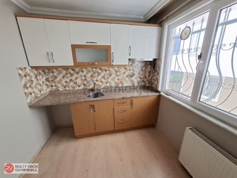 Çekmeköy Merkezde İskanlı Ebeveyn Banyolu Satılık Daire - 7