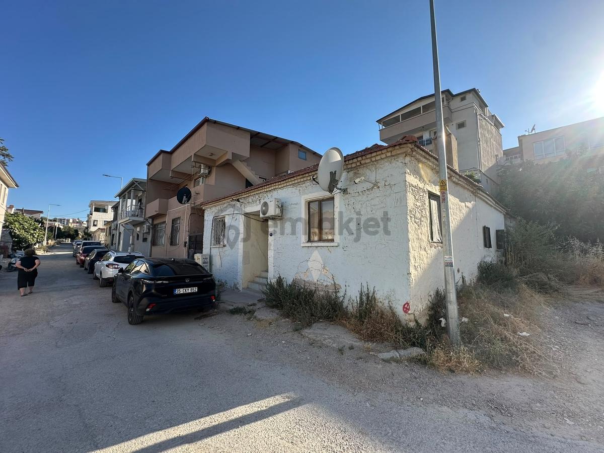 Urla Yaka Mahallesinde 3 Konutlu Satılık Mülk - 5
