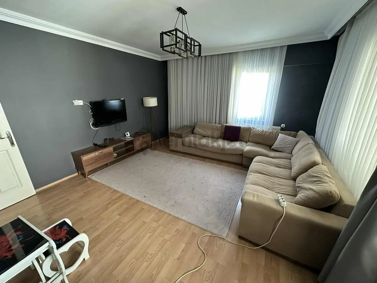 Bulut Emlak'tan Full Eşyalı Asansörlü 3+1 Daire - 6