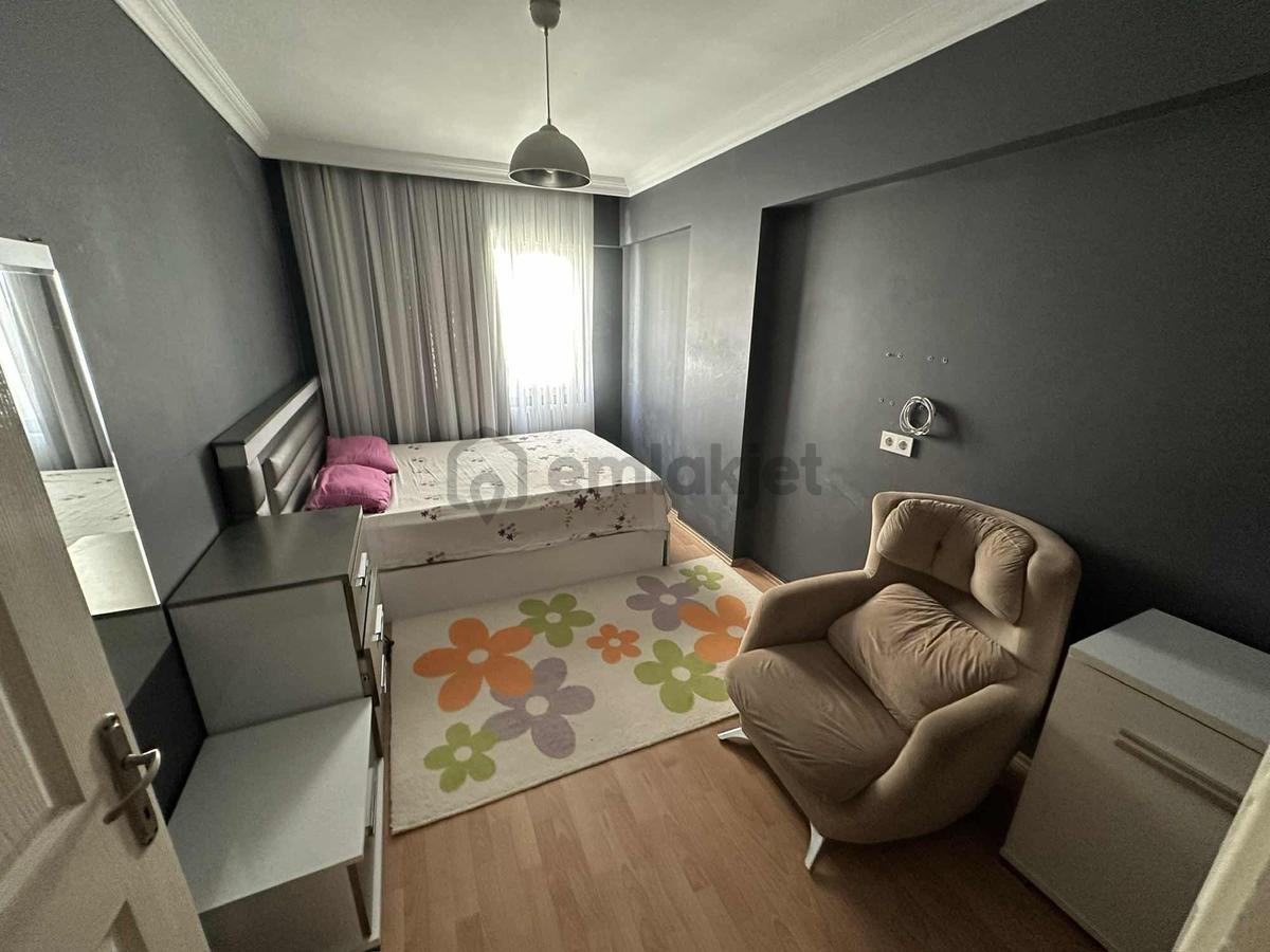 Bulut Emlak'tan Full Eşyalı Asansörlü 3+1 Daire - 8