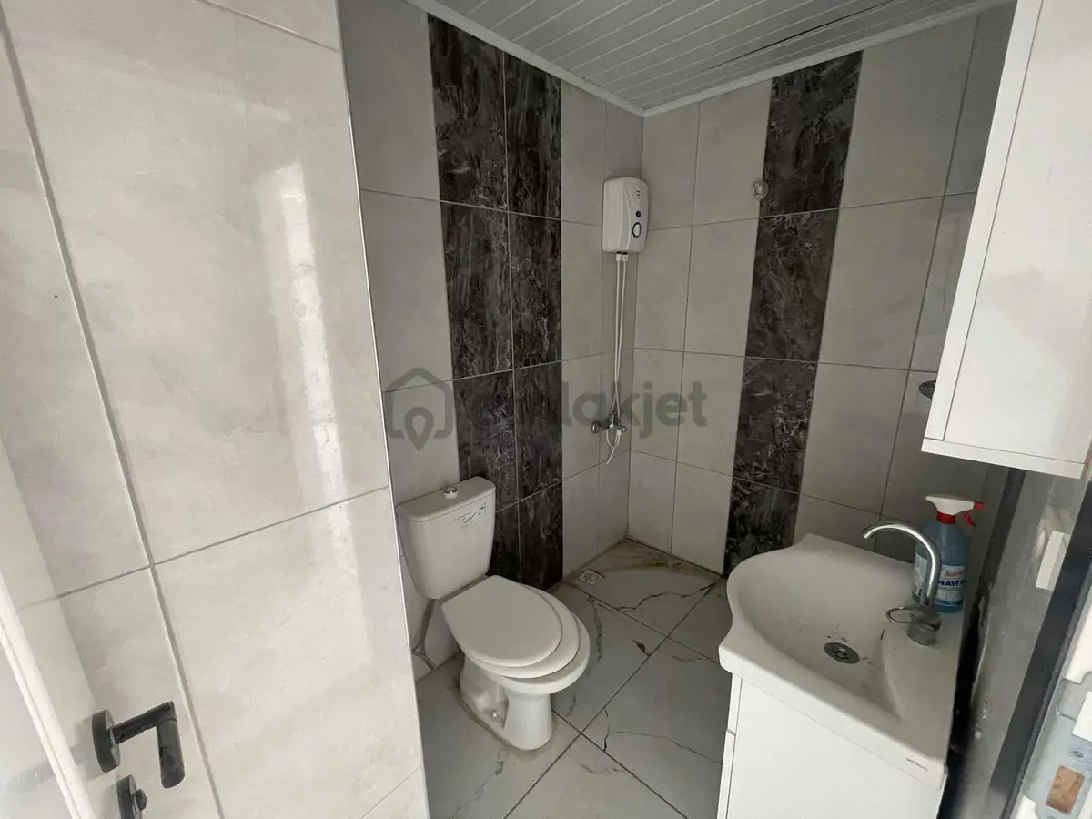Yukarı Alata'da Satılık 2+1 Daire !! - 13
