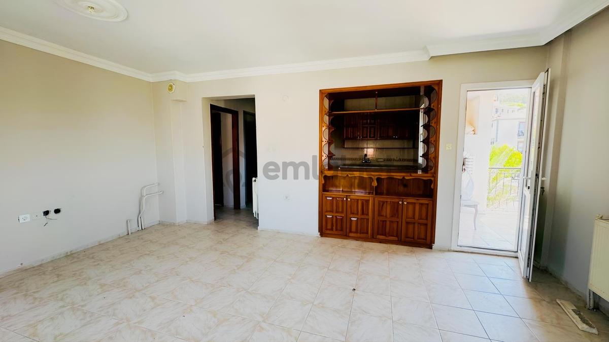 Foça Atatürk Mah. Kiralık 2+1 Daire - 10