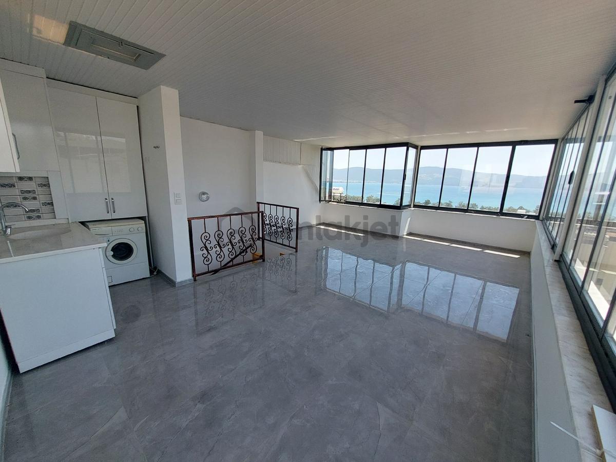 Denize 300m 3+1 Triblex Villa Otoparklı - 25