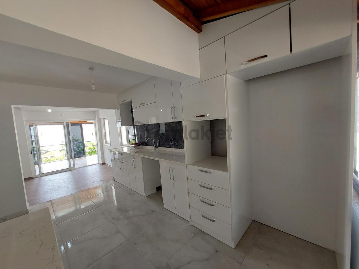 Denize 300m 3+1 Triblex Villa Otoparklı - 24