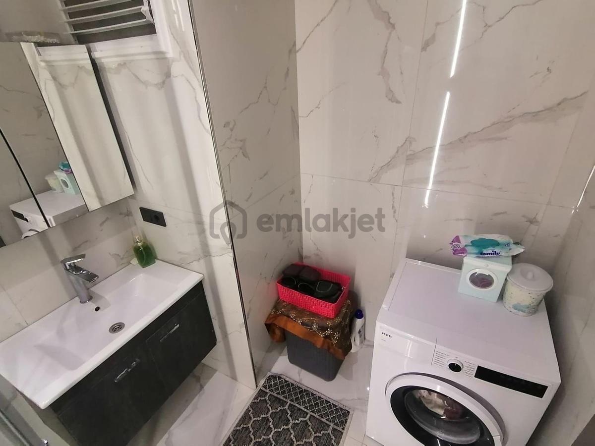 Eşyalı Satılık Lüx 1+1 Daire. - 32
