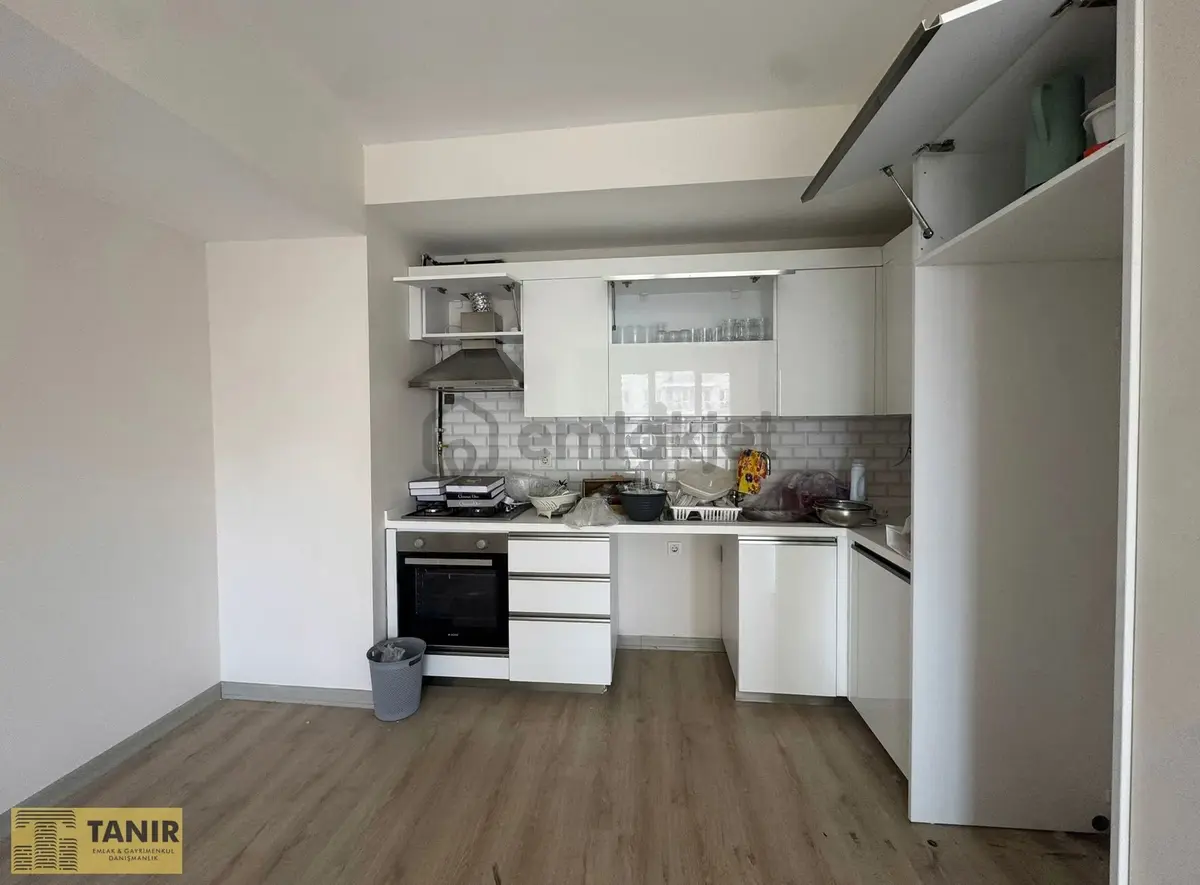 Sky Bahçeşehir Geniş Balkonlu Mazaralı Kiralık 2+1 Daire - 10