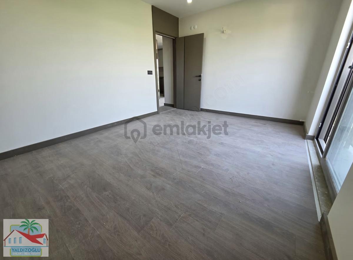 Altınkale'de Kiralık Havuzlu 1+1 Arakat Daire - 14