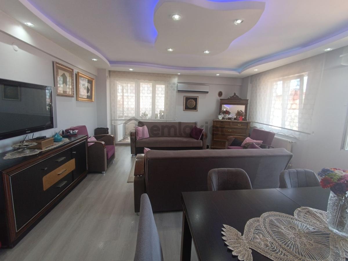İlkadım Selahiye Mahallesinde Satılık Daire 4+1 - 23