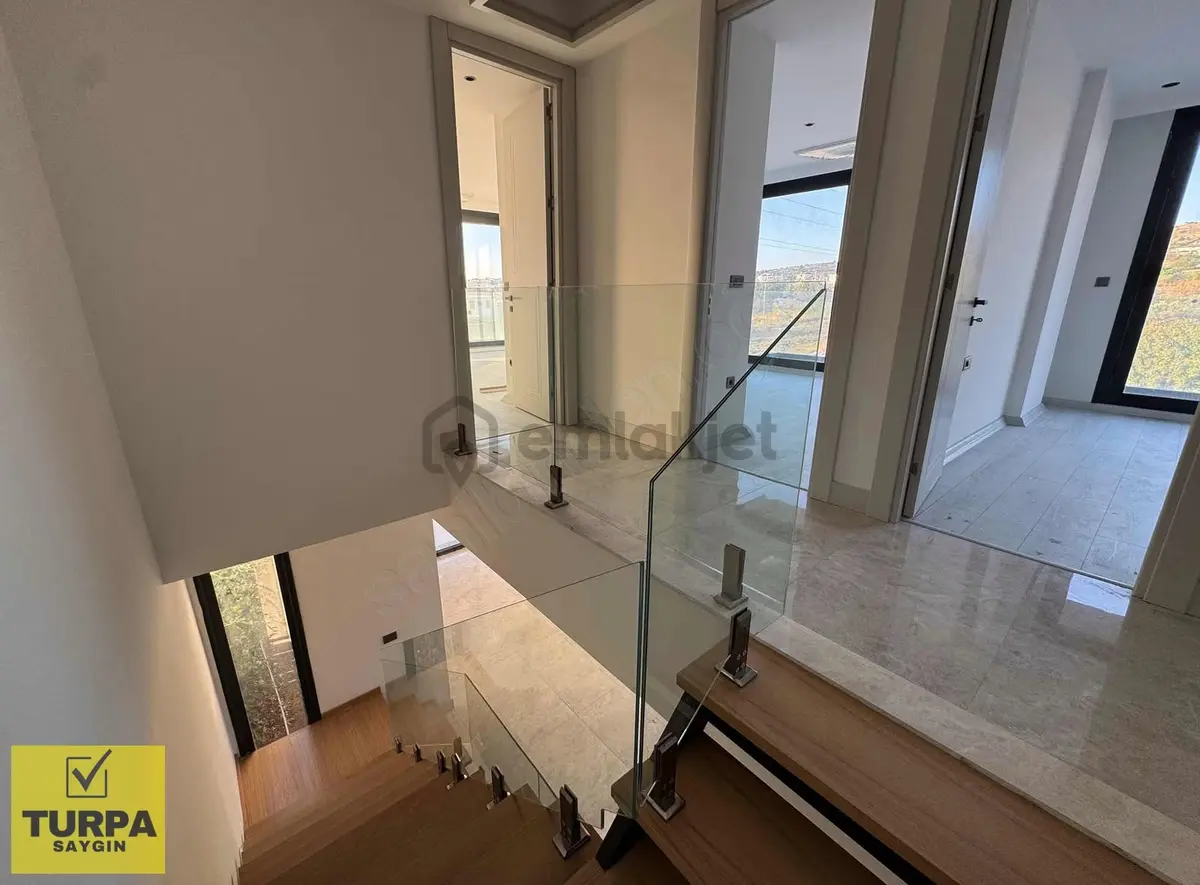 Çeşme Reisdere Müstakil Havuzlu 5+1 Triplex Villa - 5