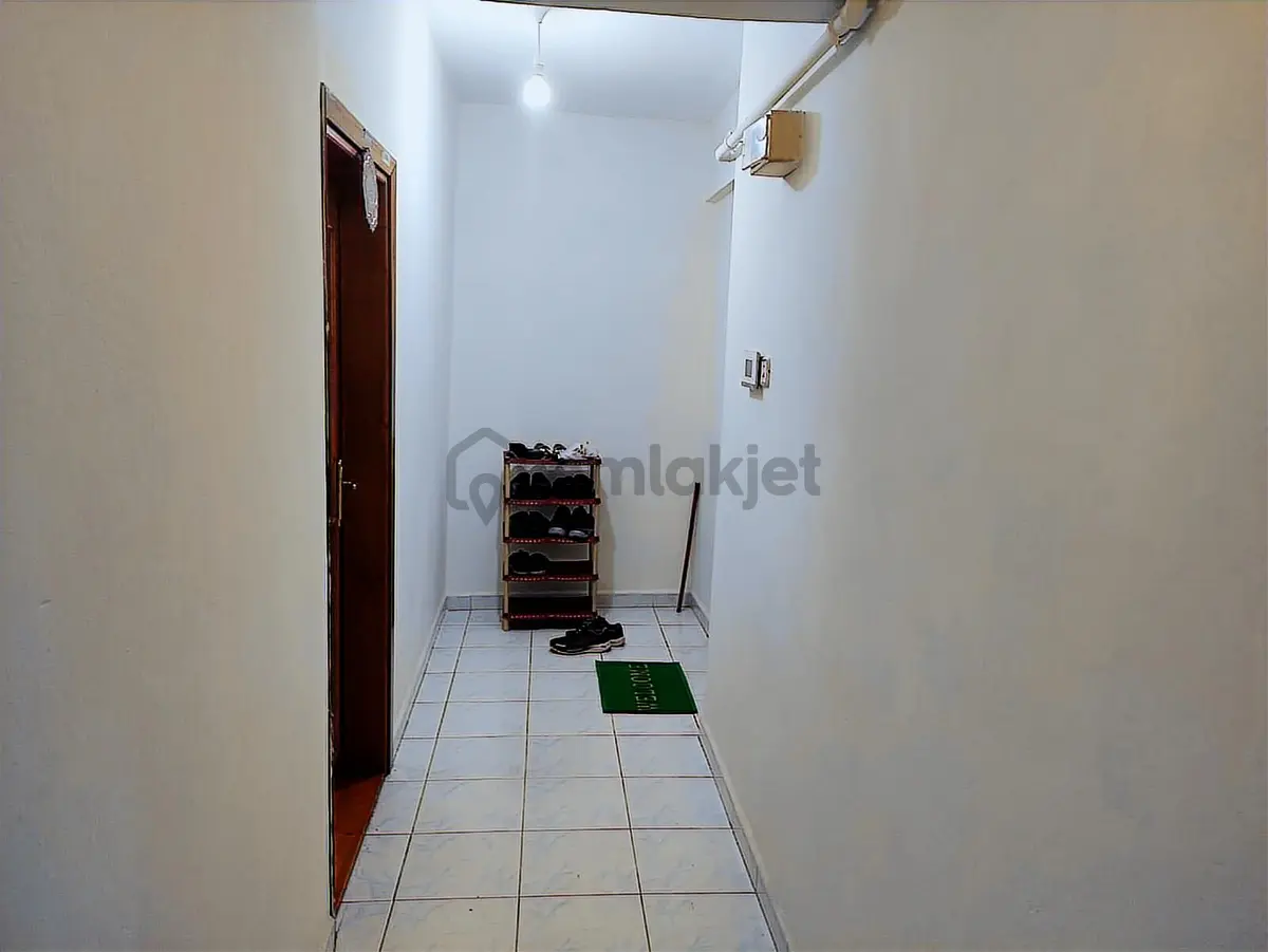 Rami Kütüphanesine Komşu Bosna Sokak 2+1 70 M² Fırsat Daire - 26