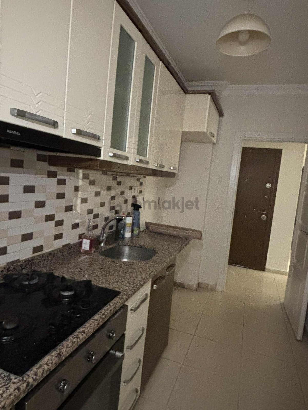 Kağıthane De Metrobüse 5 Dk Full Tadilatlı Boş 2+1 Bahçe Katı - 32
