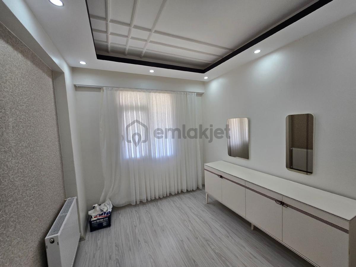Satılık 2+1 Geniş Daire - 7