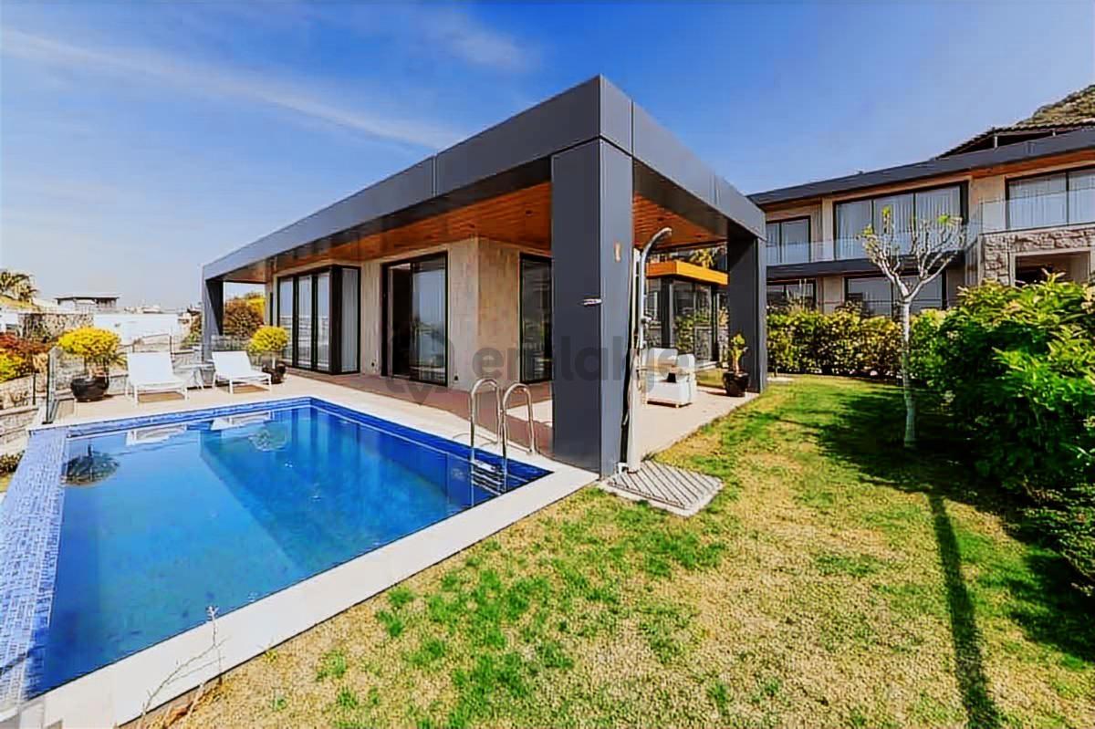 Yalıkavak'ta Deniz Manzaralı Lüks Villa - 3